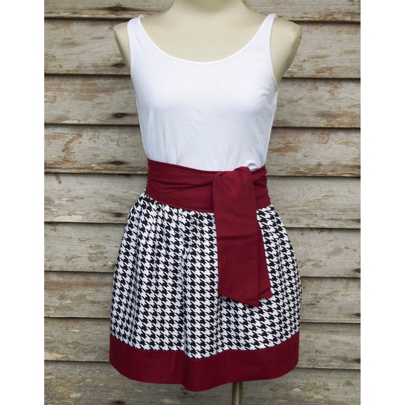 Houndstooth Alabama Crimson Tide Gameday Skirt - Picture 2 of 3